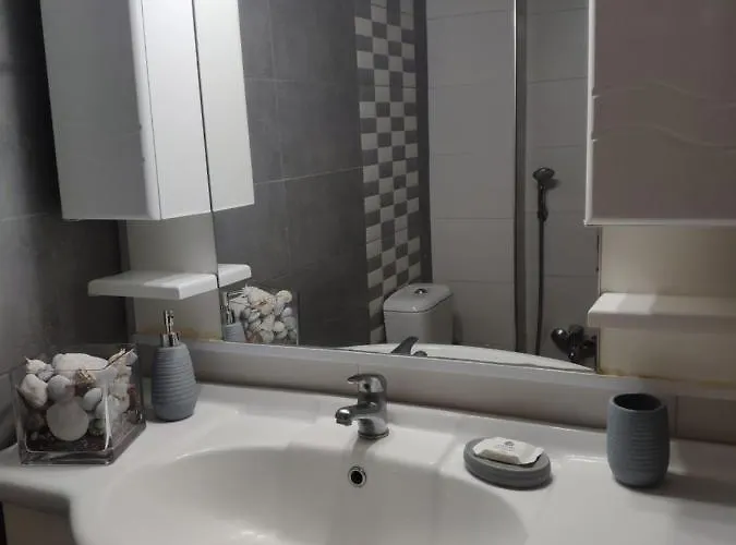 в центре города-курорта рядом с пляжем Apartment *