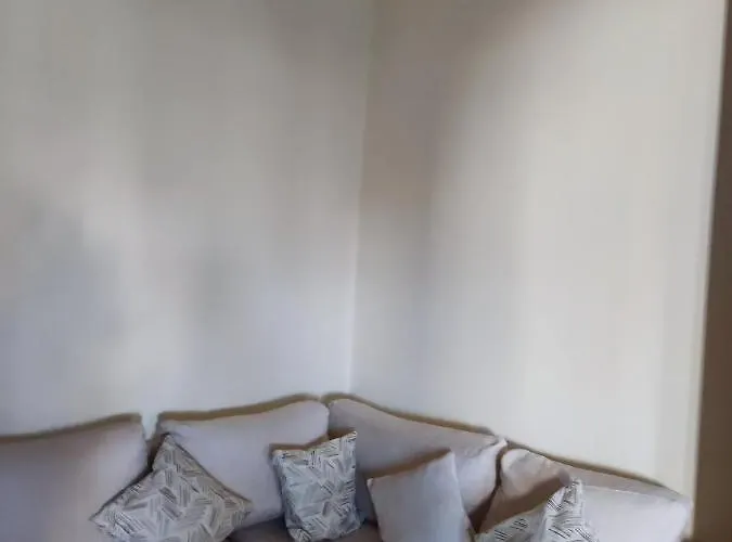 в центре города-курорта рядом с пляжем Loutraki (Corinthia)